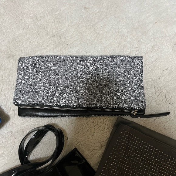 Bags - Picture 3 of 5